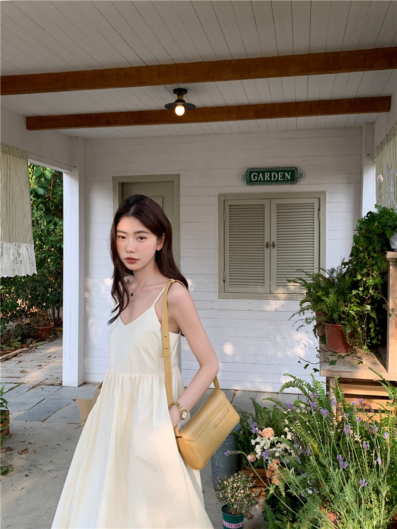 CGB842-120B 百搭後擺開叉襯衫外套+奶杏色吊帶連衣裙套裝