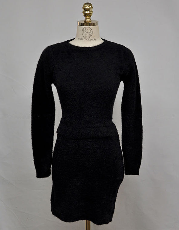 CGB8750-31B 春裝圓領長袖短針織上衣小衫+包臀短裙(2色)