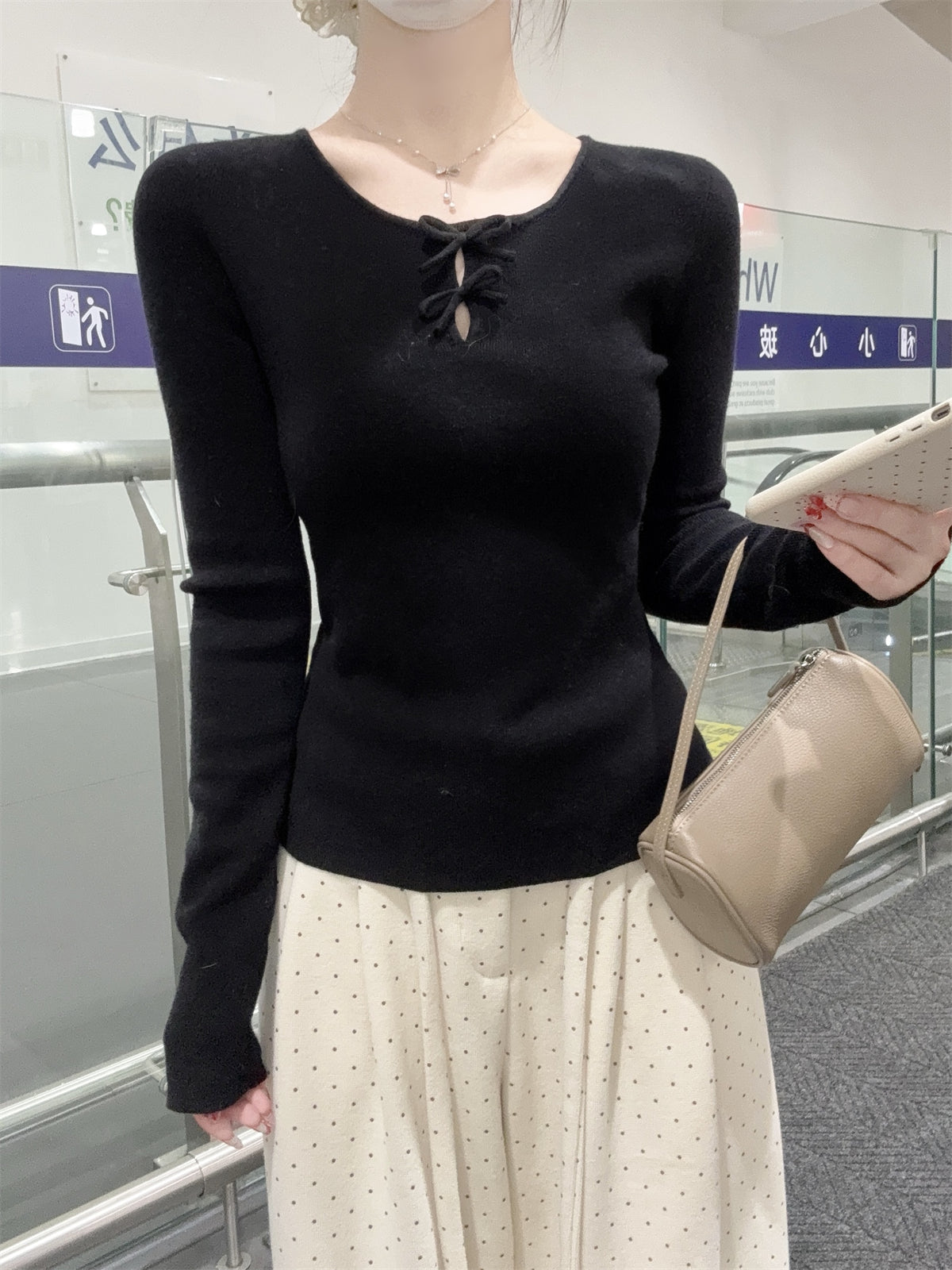 CGD28537-64B 春季圓領蝴蝶結鏤空設計安迪絨針織衫上衣(3色)