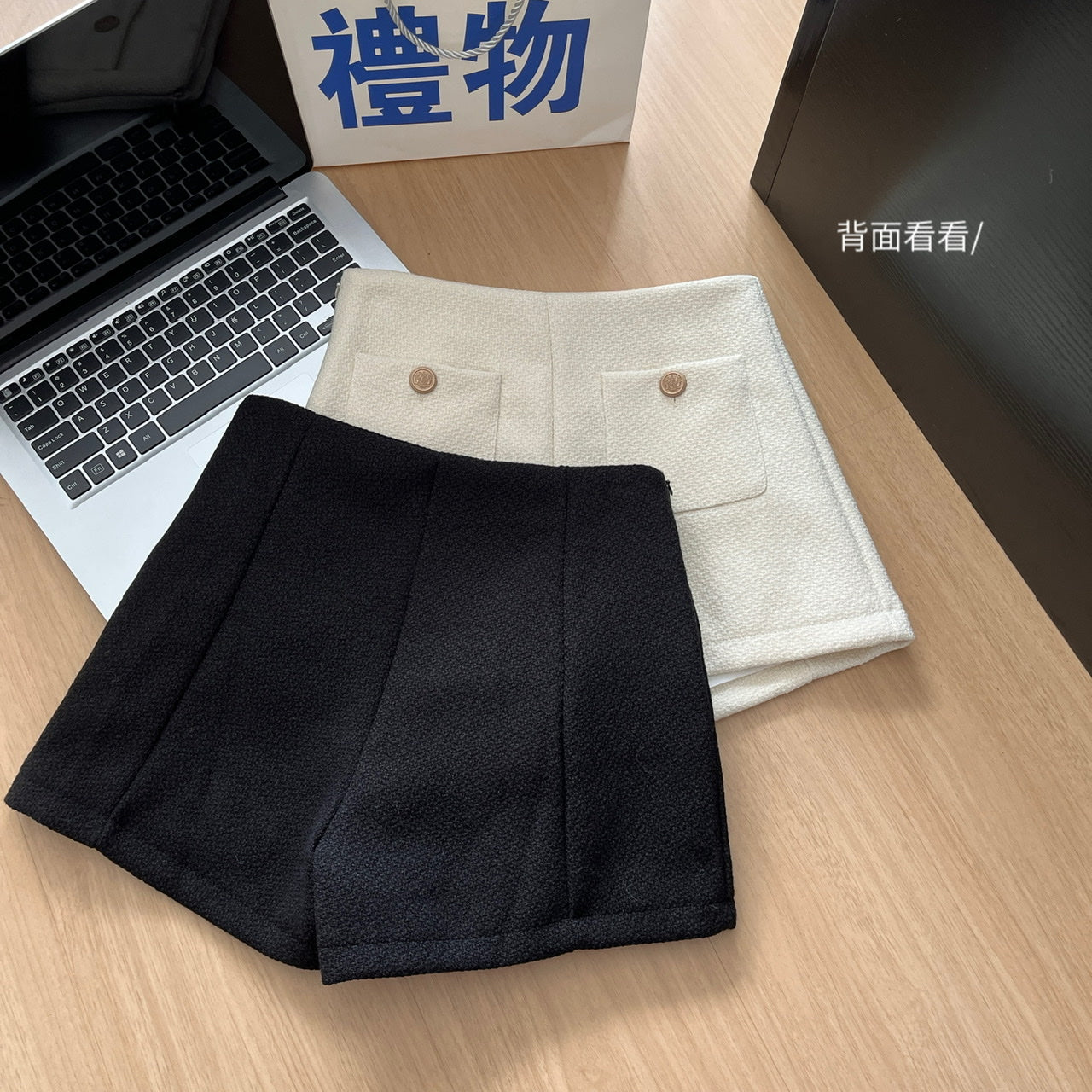CGS3079-71B 專櫃品牌秋冬短款粗花呢短褲(2色)
