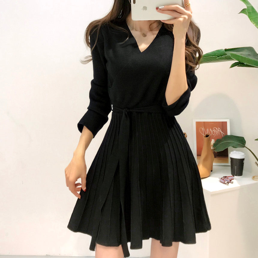 CGB8012-75B  秋裝V領收腰系帶中長款內搭毛衣裙(2色)