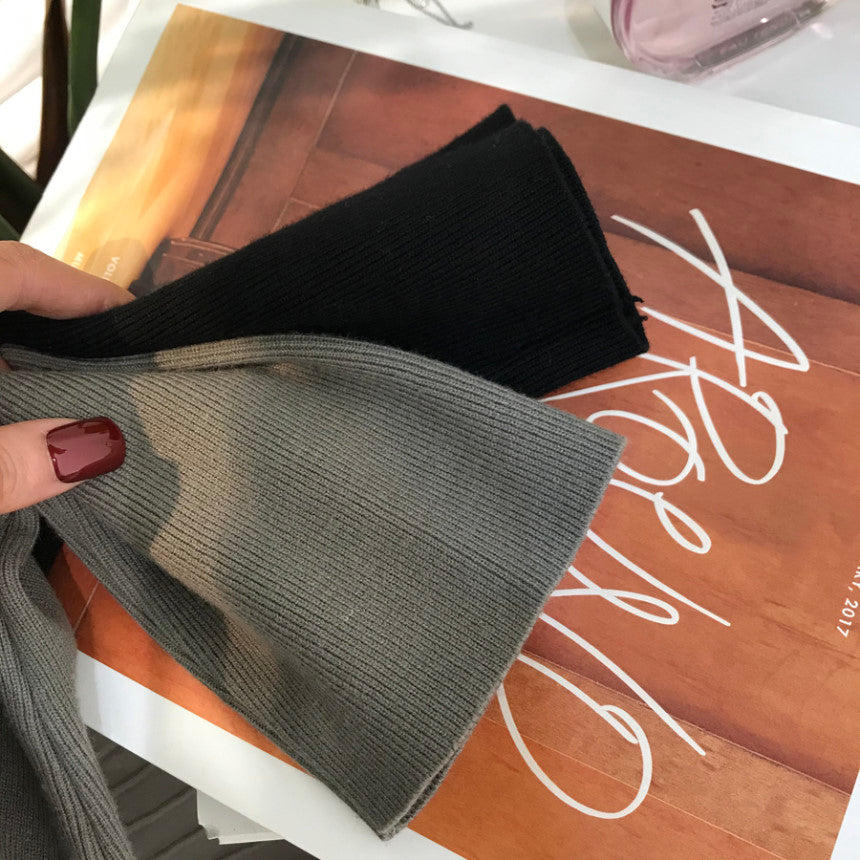 CGB8012-75B  秋裝V領收腰系帶中長款內搭毛衣裙(2色)