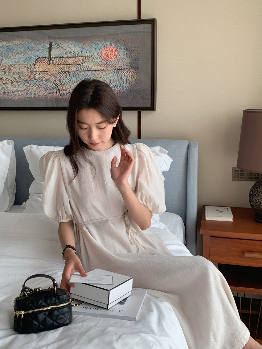 CGB1189-57B 復古泡泡袖鏤空設計系帶連衣裙(4色)