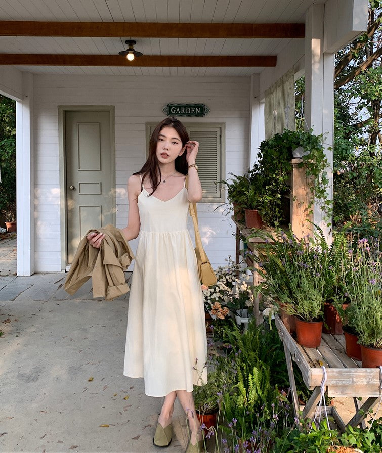 CGB842-120B 百搭後擺開叉襯衫外套+奶杏色吊帶連衣裙套裝