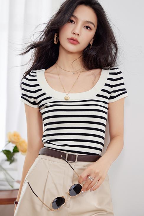 CGF8376-17B 冰絲條紋夏季薄款U領露鎖骨短袖針織T恤