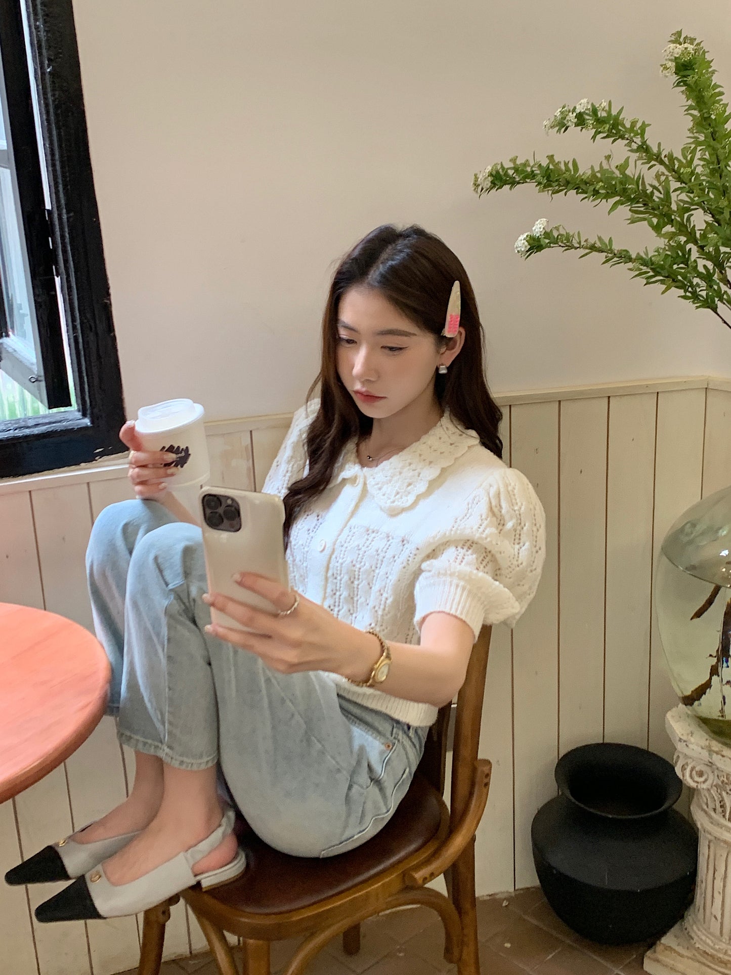 CGE889-120B 氣質百搭白色鏤空泡泡袖針織毛衣