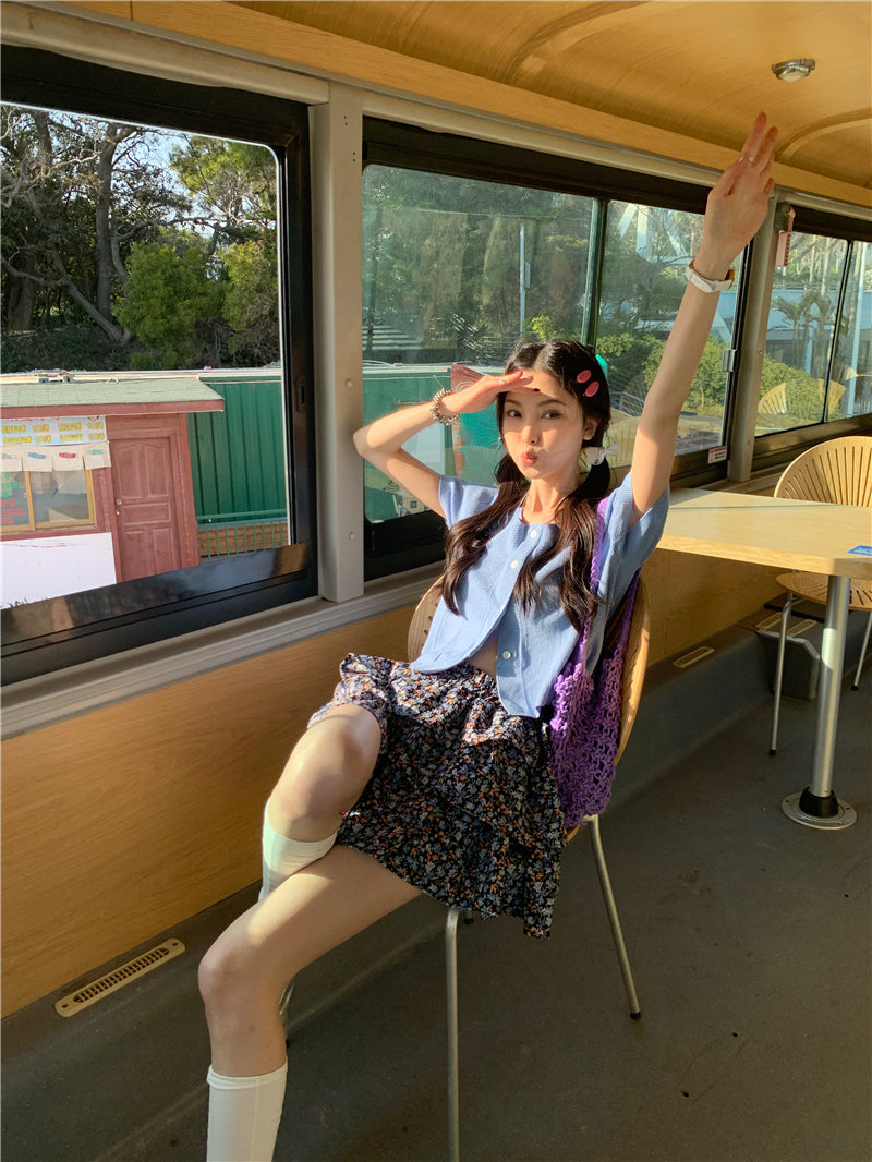 CGE5277-120B 百搭方領針織上衣+碎花小短裙套裝