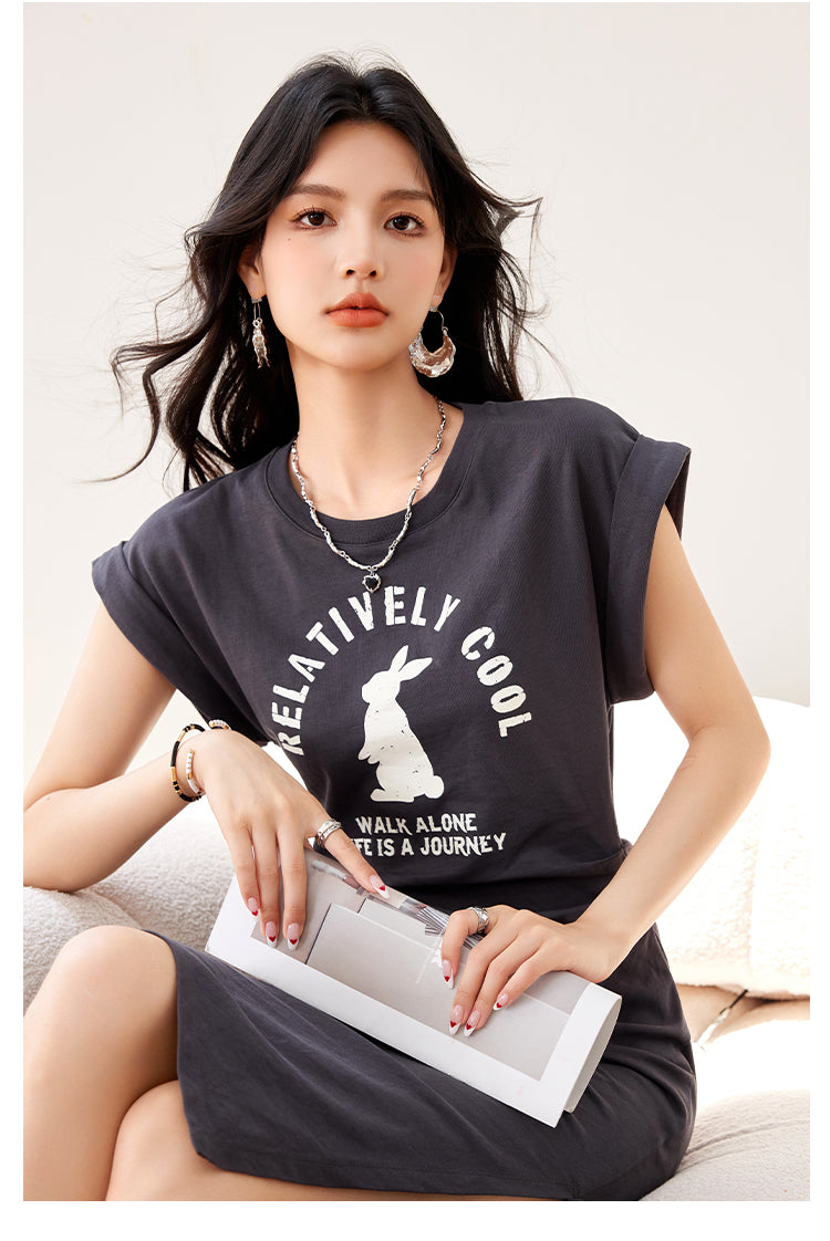 ︎CGBC3316-89B 印花半袖T恤連衣裙中長款開叉短袖裙子設計感(2色)
