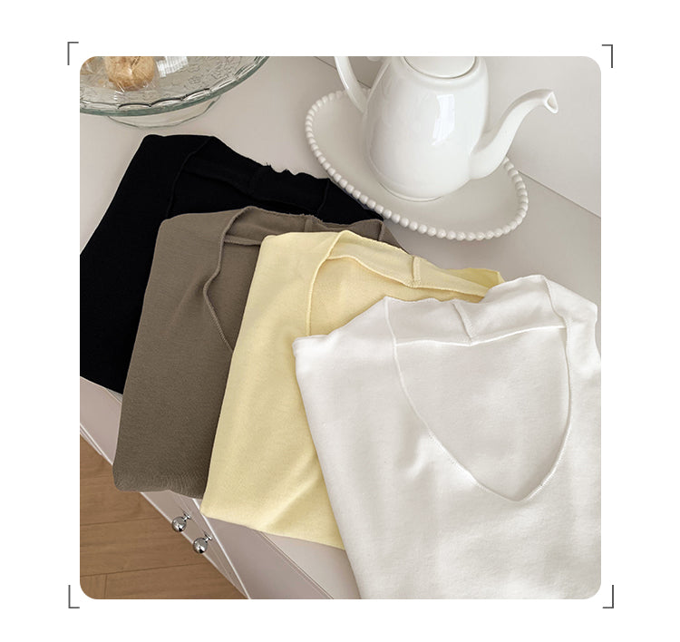 CGE240120-45B 小眾V領落肩短袖T恤(2色)