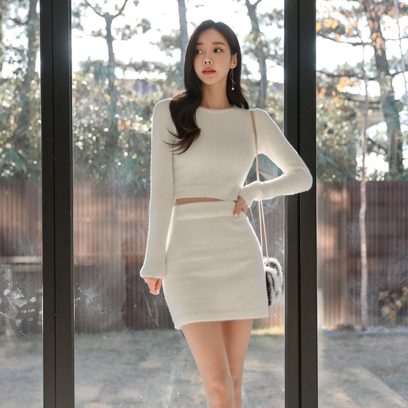 CGB8750-31B 春裝圓領長袖短針織上衣小衫+包臀短裙(2色)