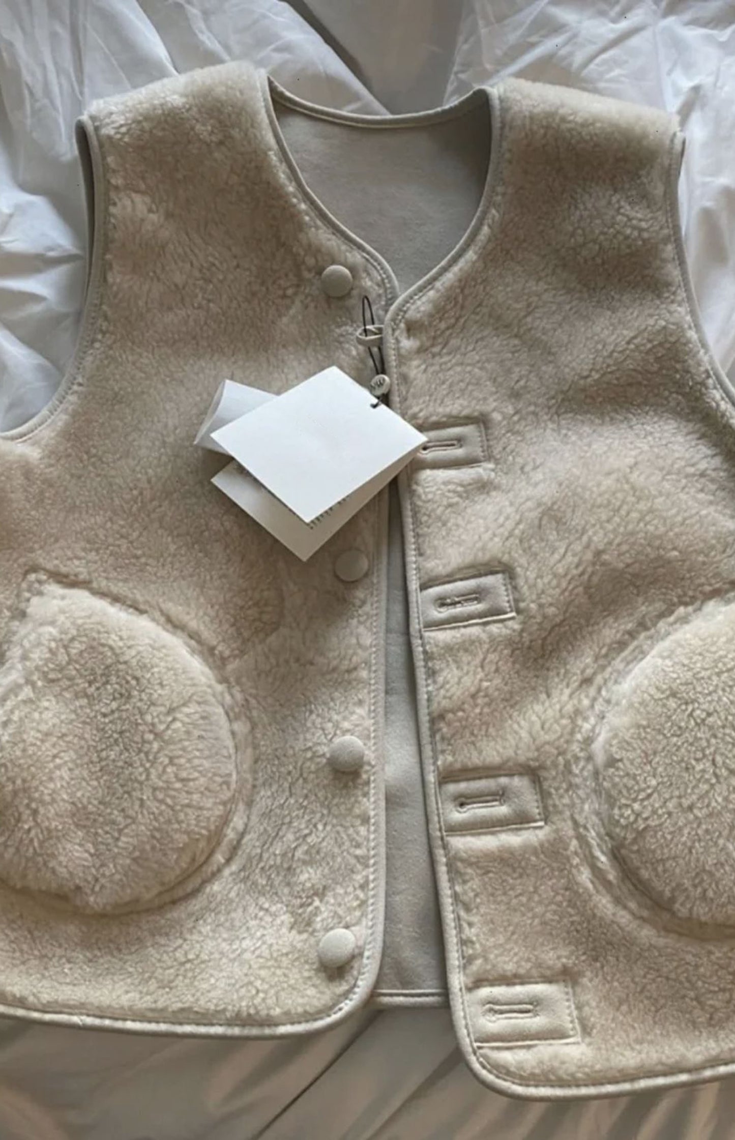 CGC13560-17B 百搭V領無袖皮毛一體雙面穿馬甲背心