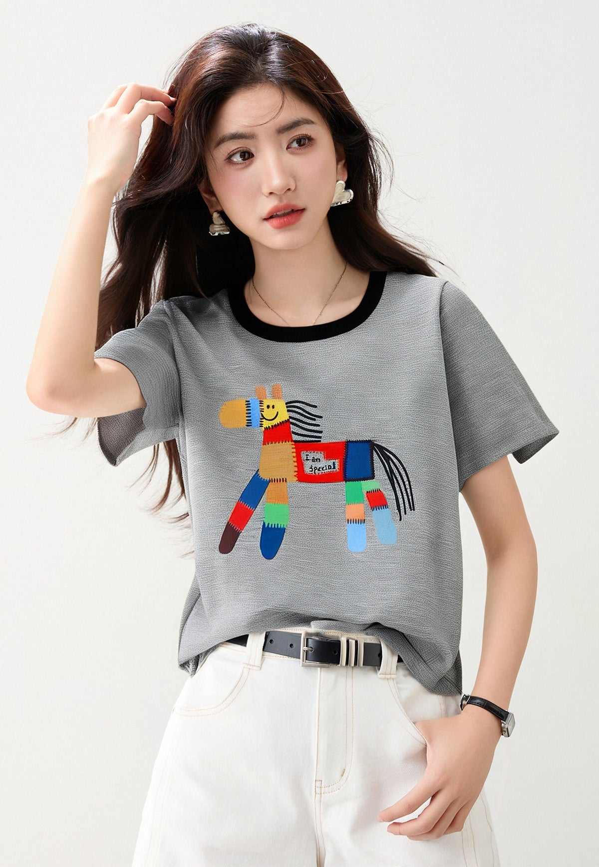 CGE4414-17B 卡通刺繡短袖針織衫夏季休閒圓領寬鬆上衣(2色)