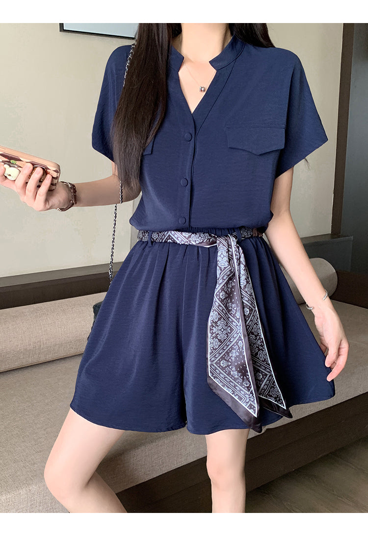 CGB22525-108B  夏裝時尚V領短袖小衫飄帶短褲套裝(2色)
