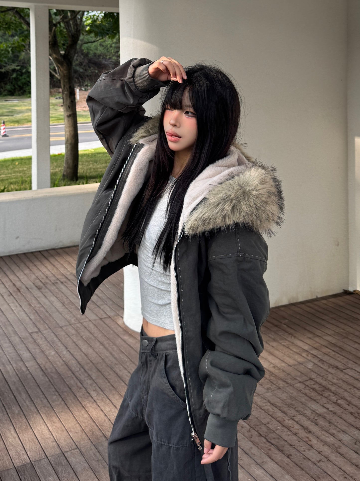 📺︎︎ CGC667-8B 短款羽絨棉仿兔毛大毛領連帽外套(2色)