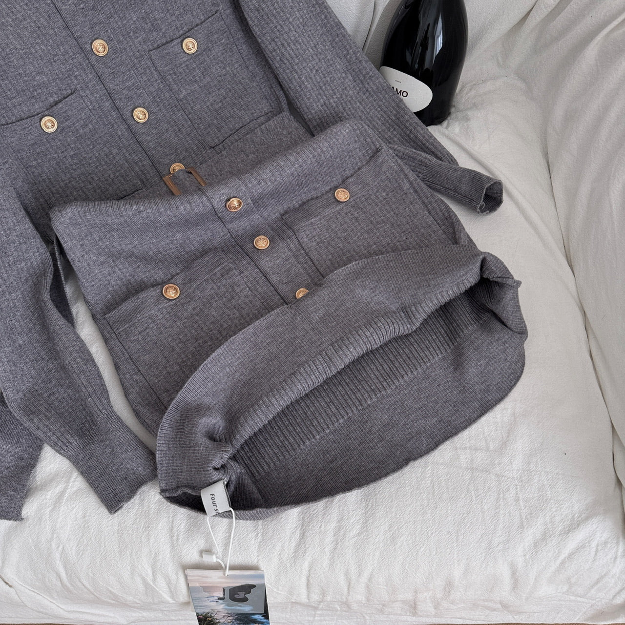 📺︎︎ CGB9493-71B 金扣腰帶長袖圓領針織裙百搭修身毛衣連衣裙(2色)