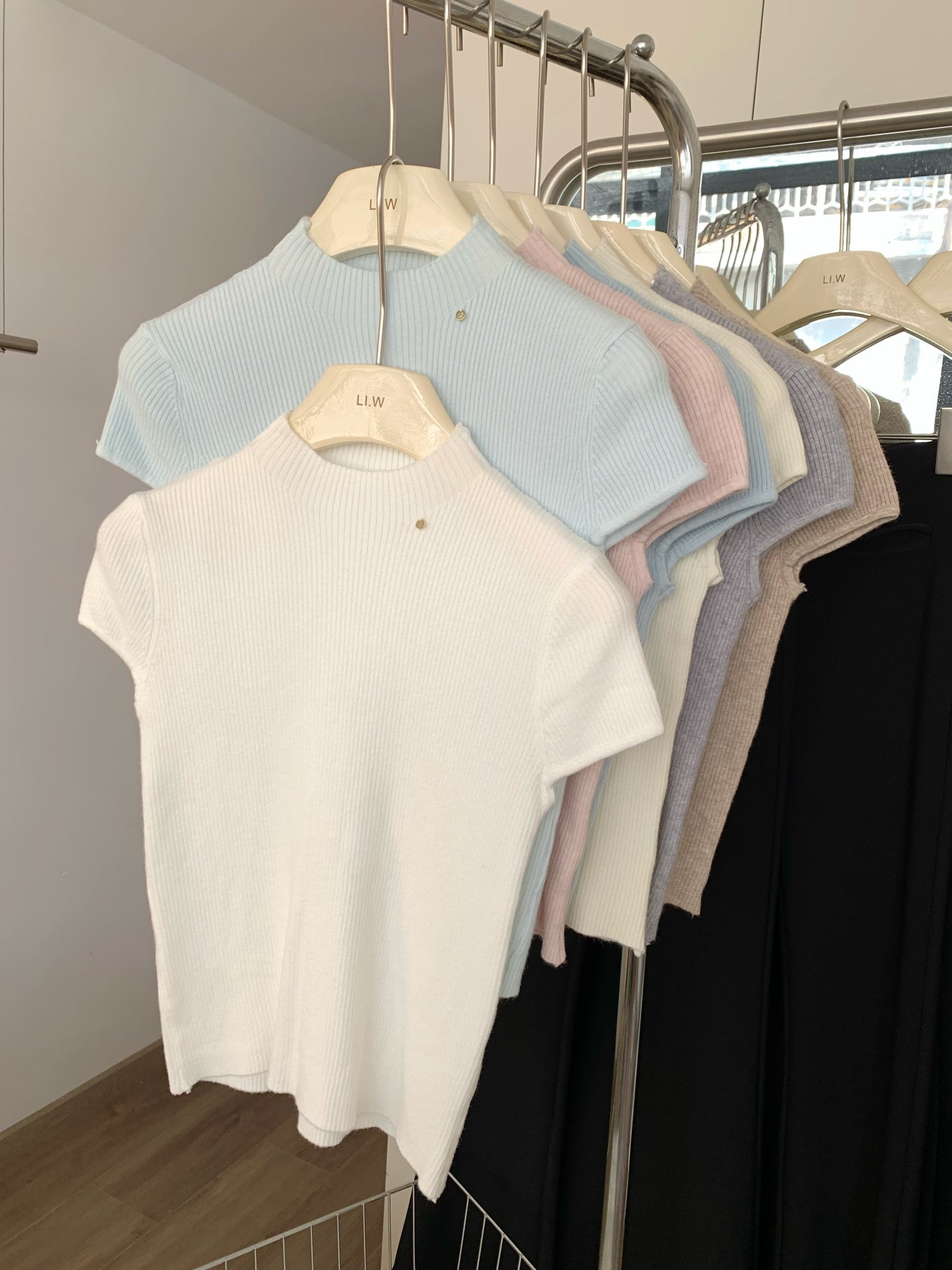 📺︎︎ CGE5914-1-80B 短款修身上衣夏季氣質短袖T恤(7色)