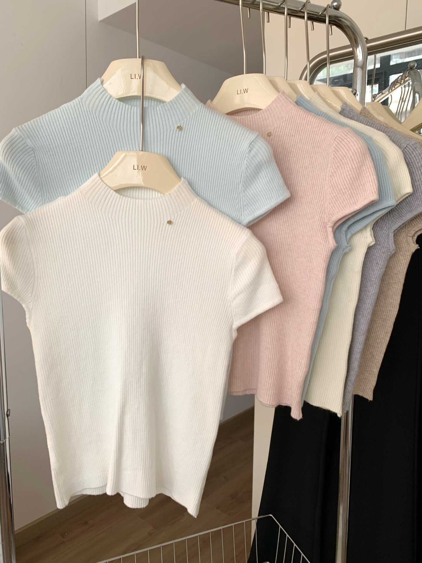 📺︎︎ CGE5914-1-80B 短款修身上衣夏季氣質短袖T恤(7色)