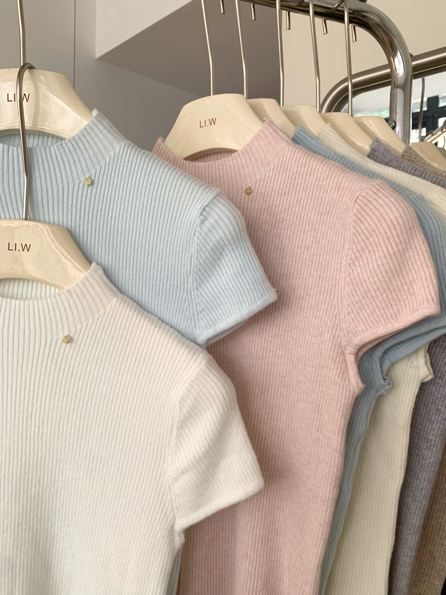 📺︎︎ CGE5914-1-80B 短款修身上衣夏季氣質短袖T恤(7色)