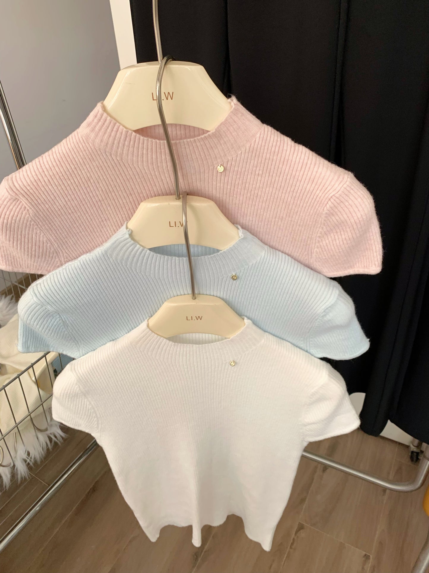 📺︎︎ CGE5914-1-80B 短款修身上衣夏季氣質短袖T恤(7色)