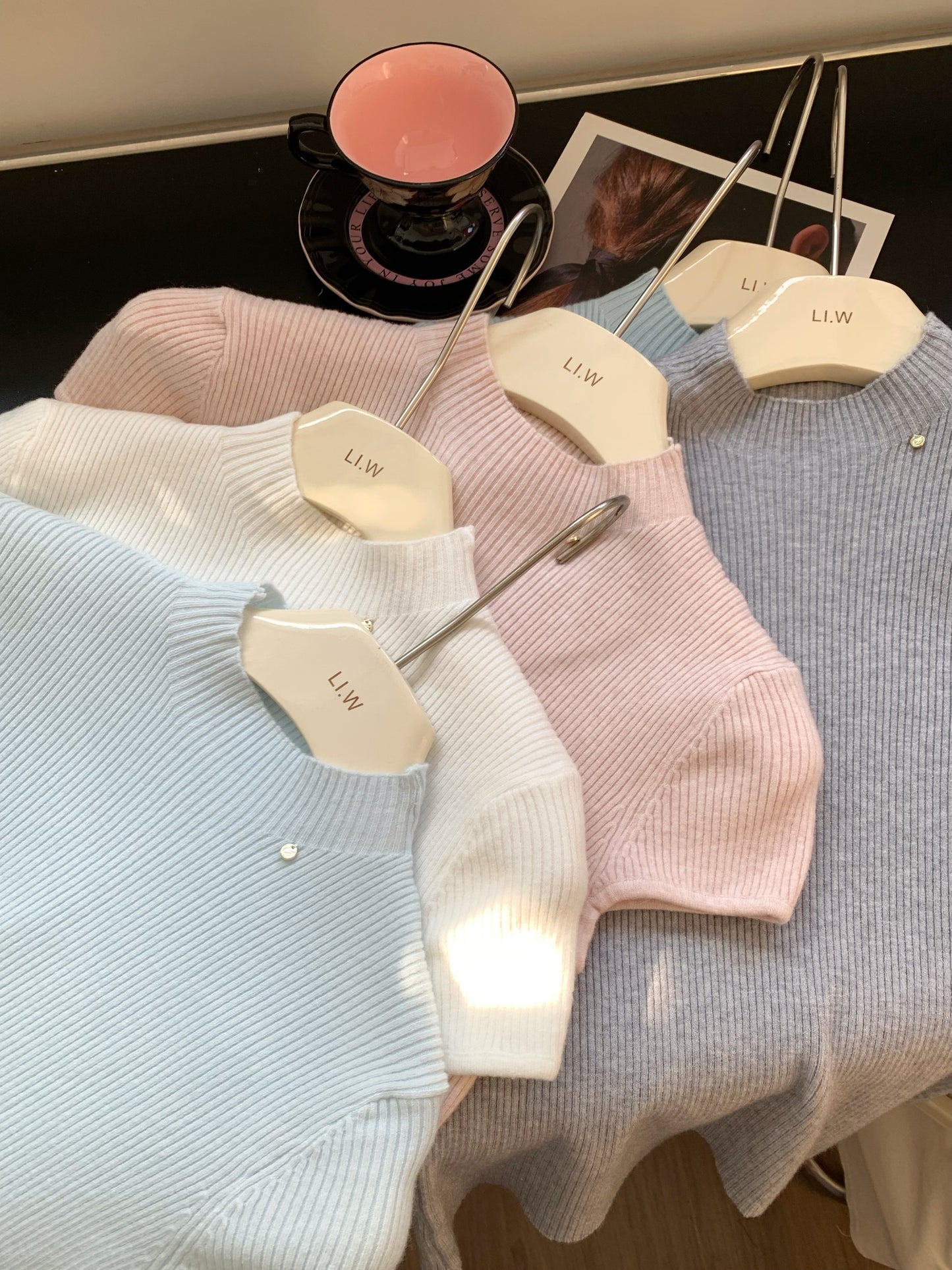 📺︎︎ CGE5914-1-80B 短款修身上衣夏季氣質短袖T恤(7色)