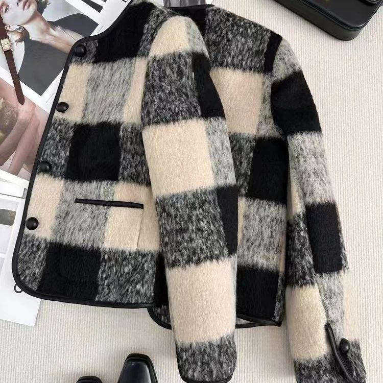 CGC2459HS-27B 內裡充絨加厚短款小香風外套