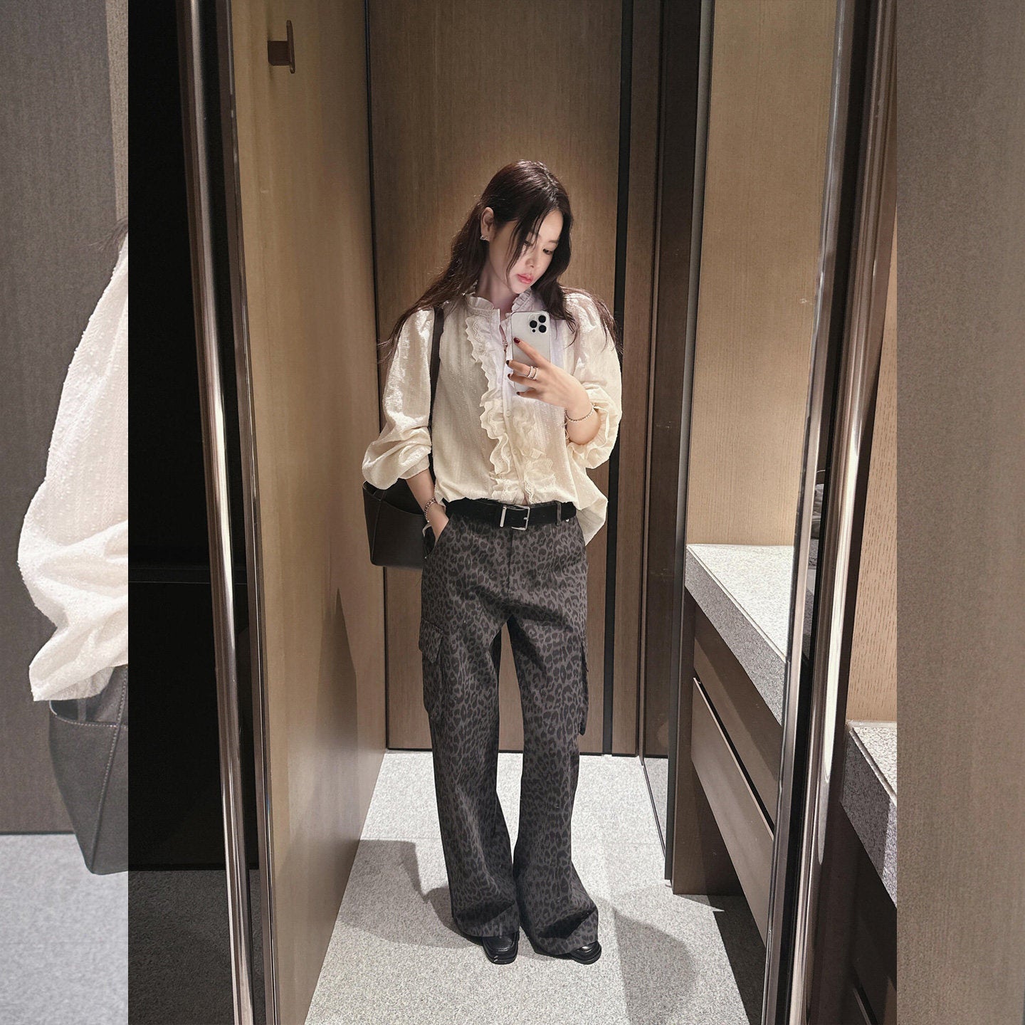 CGD6133-58B 重工刺繡蕾絲花邊寬鬆長袖襯衫(2色)