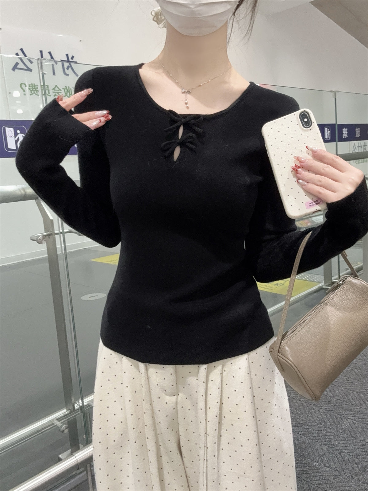 CGD28537-64B 春季圓領蝴蝶結鏤空設計安迪絨針織衫上衣(3色)