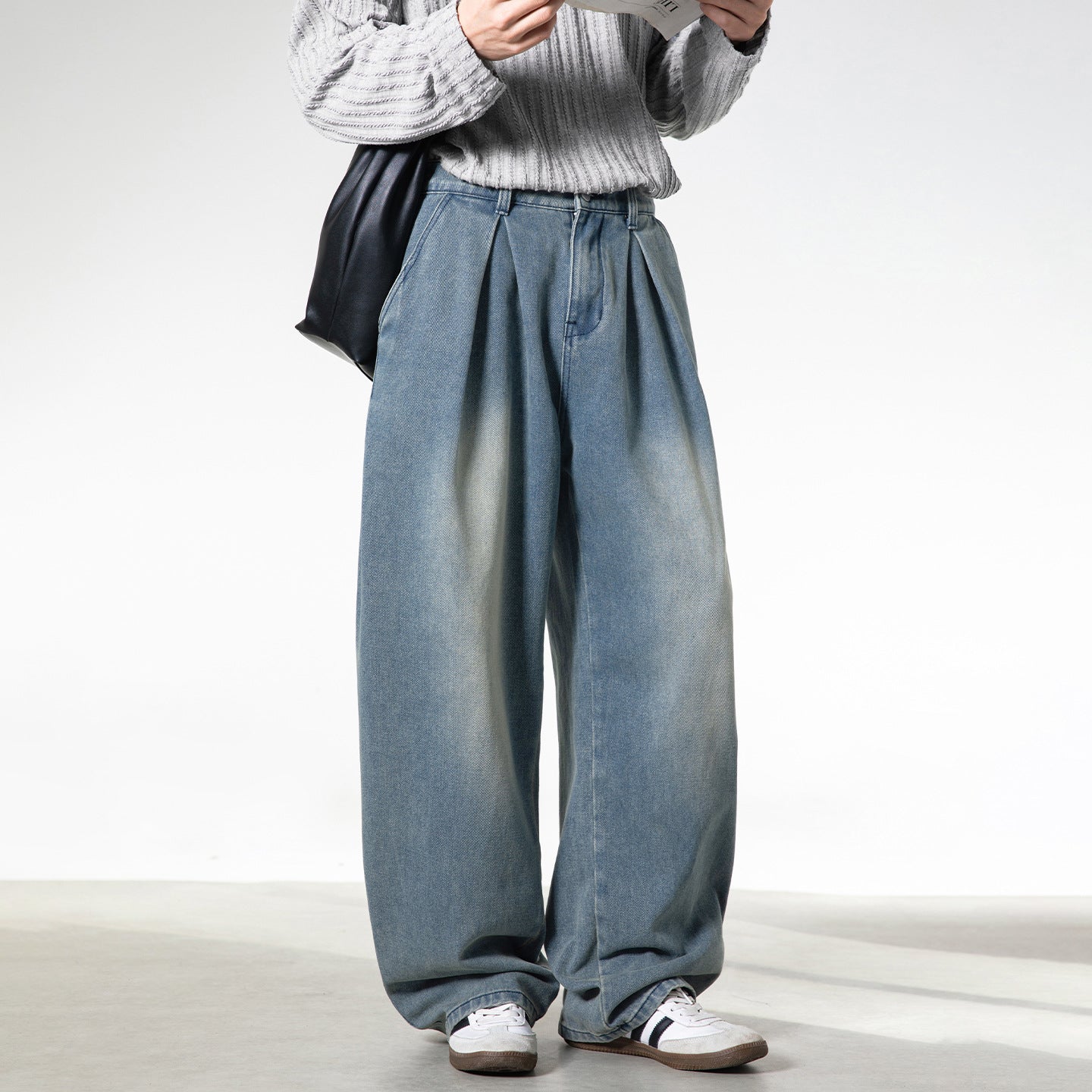 CBAON2530-8H 分叉式打褶水洗做舊春秋季復古寬鬆牛仔直筒褲(2色)