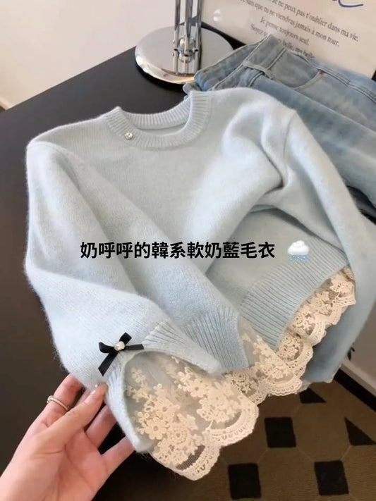 CGDXM7617-8B 百搭軟軟糯糯奶藍色蕾絲打底毛衣圓領針織套頭